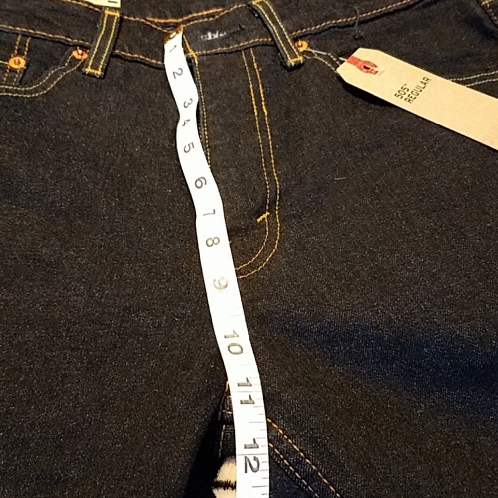 NWT Levi Jeans - Picture 3 of 6